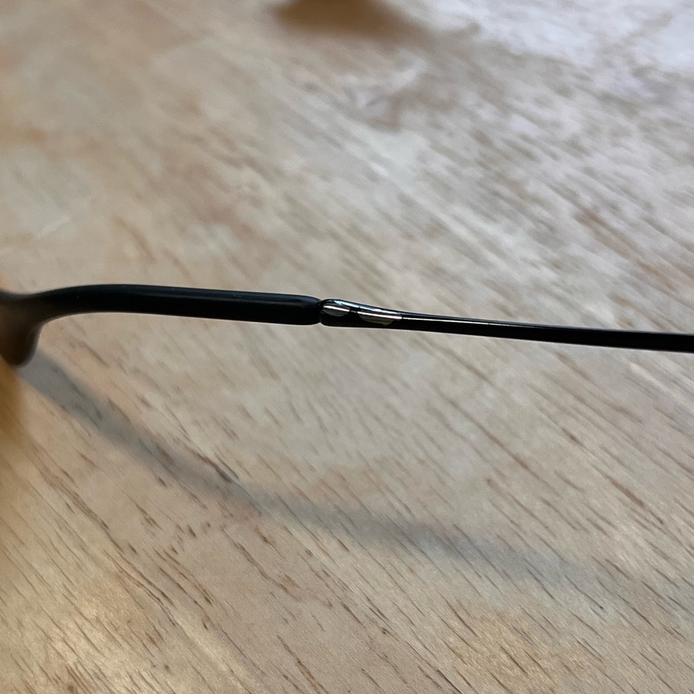 Ray-Ban Classic Black Sunglasses - Picture 6 of 9